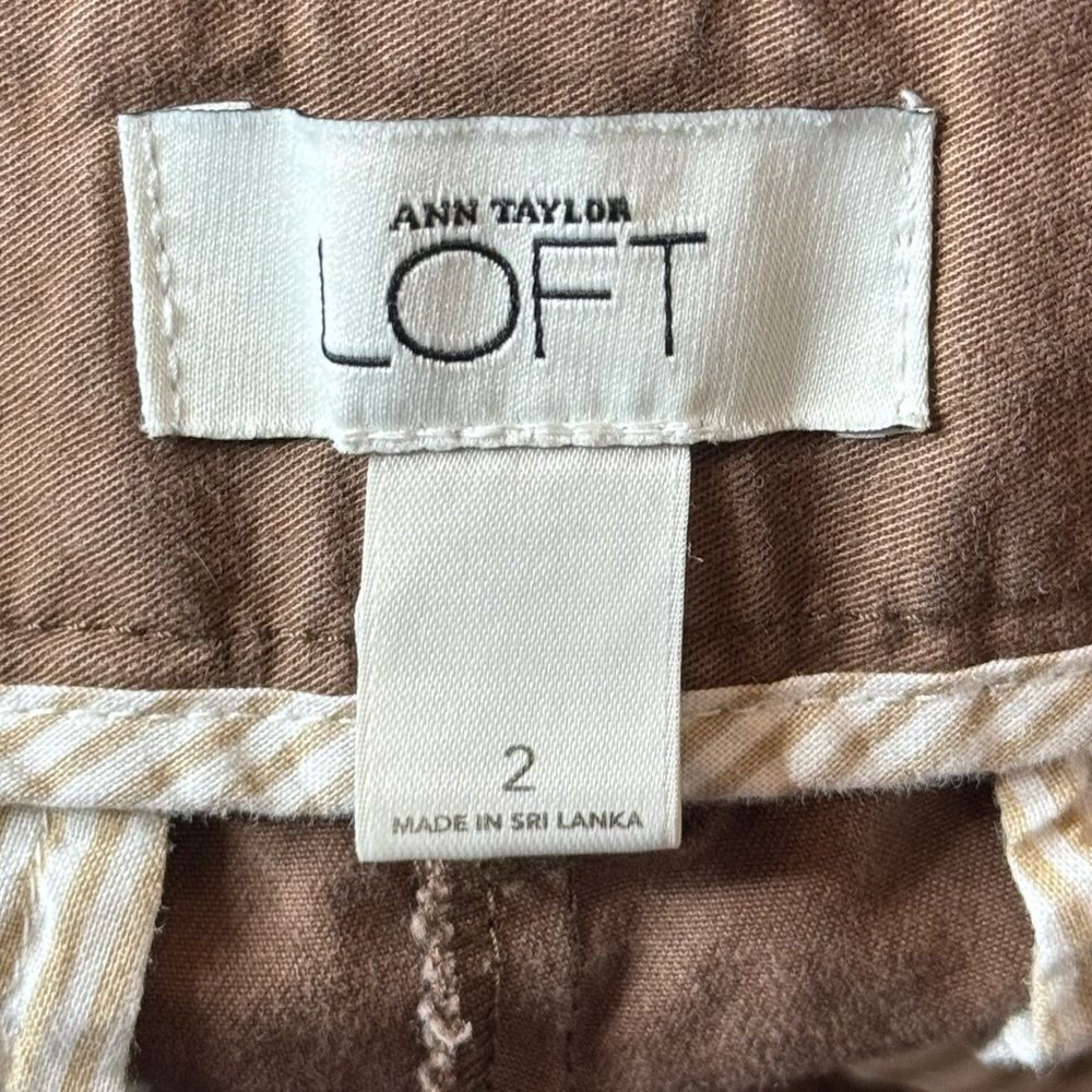 LOFT Brownf Chino Shorts size 2 - Picture 3 of 5